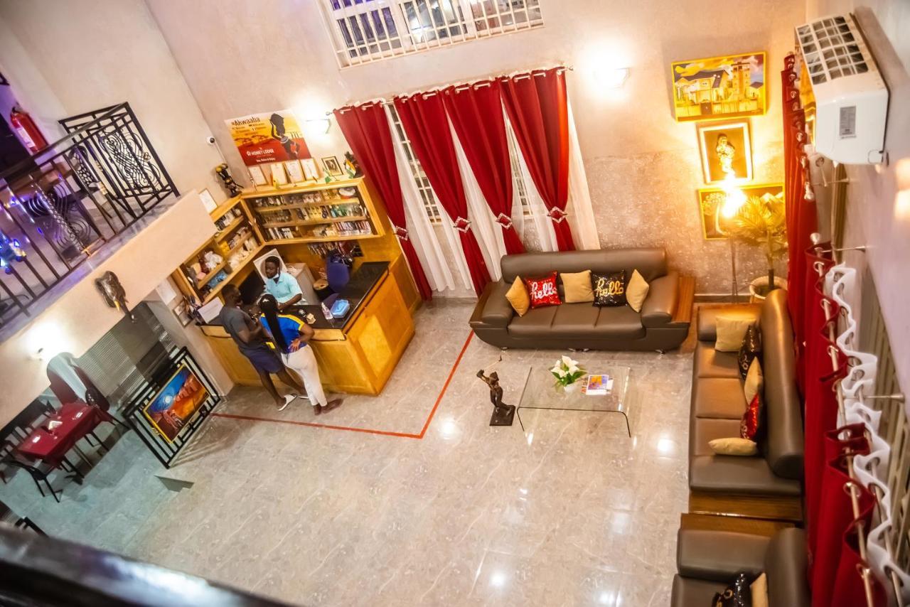 Homey Lodge Kumasi Exterior photo